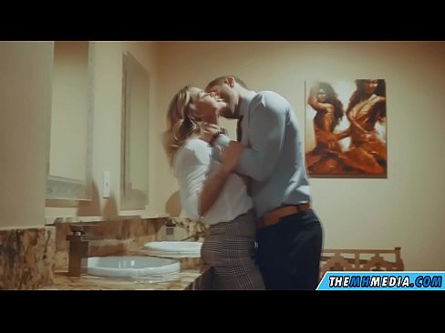 ❤️ Quando una bionda formosa ti seduce in un bagno pubblico ☑ Porno fatto in casaal it.pi-porno.ru ❌